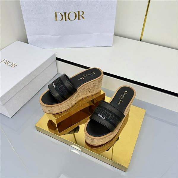 20251128184322245 270